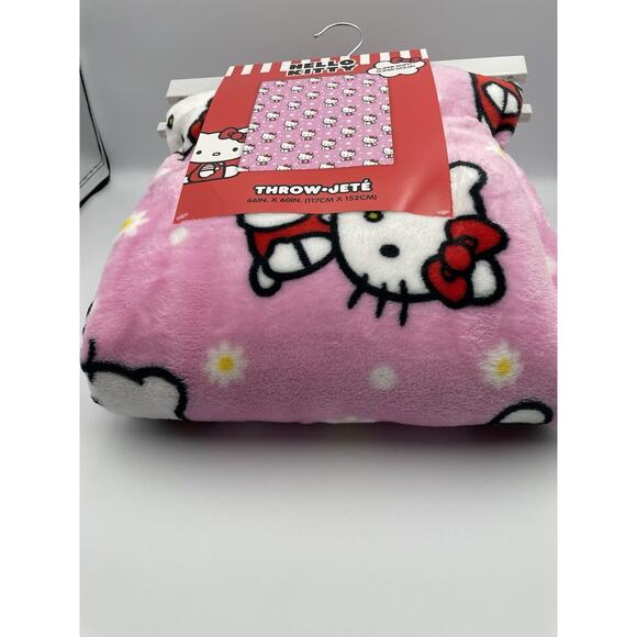 NEW Hello Kitty Pink Plush Throw Blanket 46"x60" Daisies - Picture 4 of 9